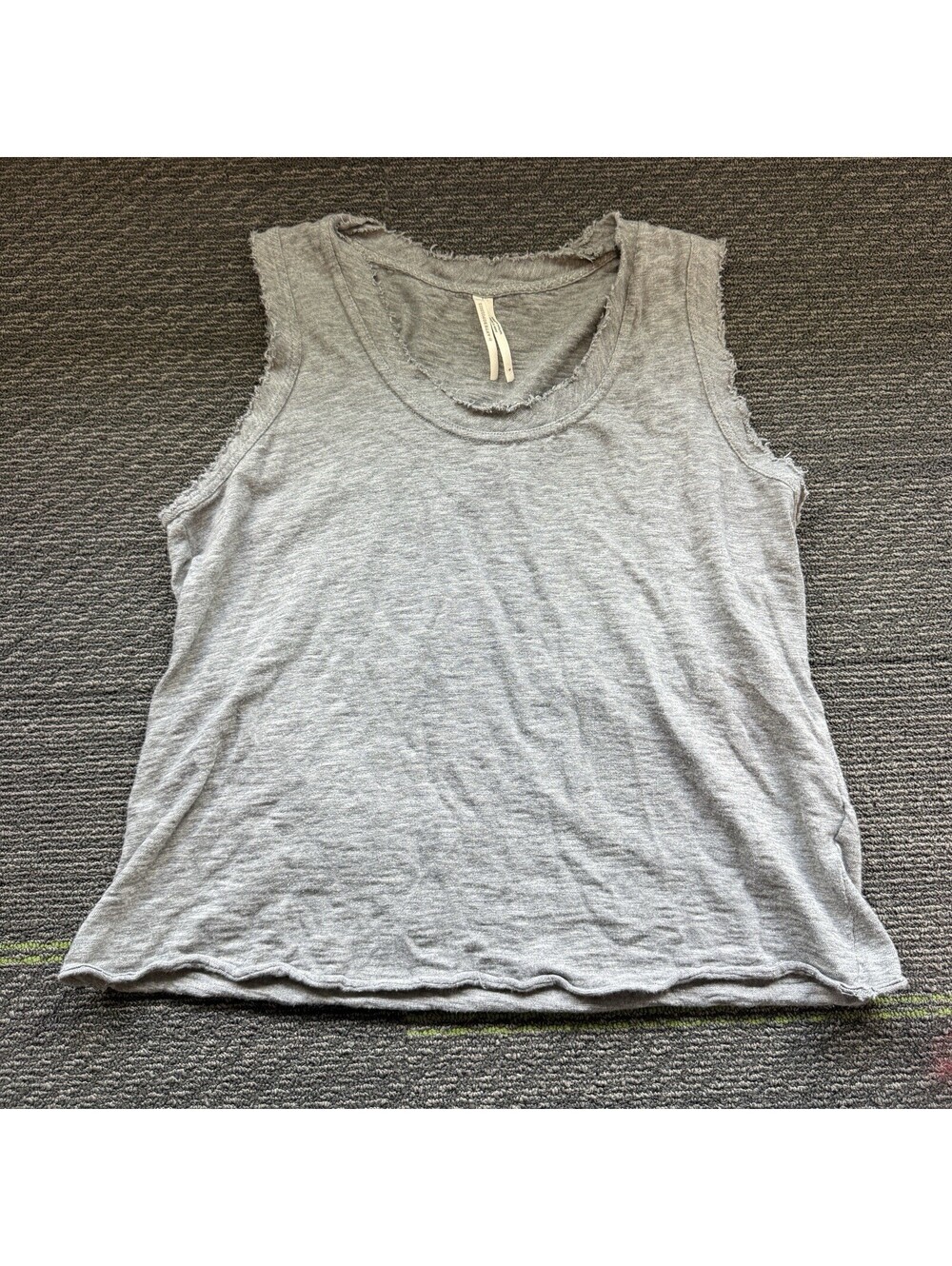 ANTHROPOLOGIE Women's Basic Gray Raw Edge Scoop Neck Crop Tank Top Size Small